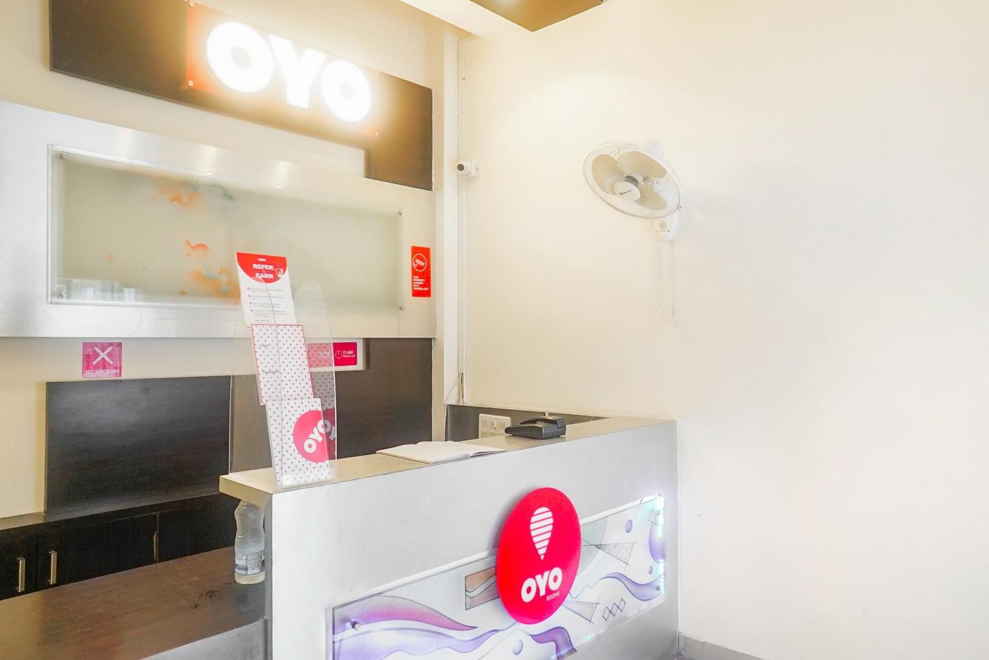 OYO 13583 Hotel Paradise Inn Talegaon Dabhade Buitenkant foto