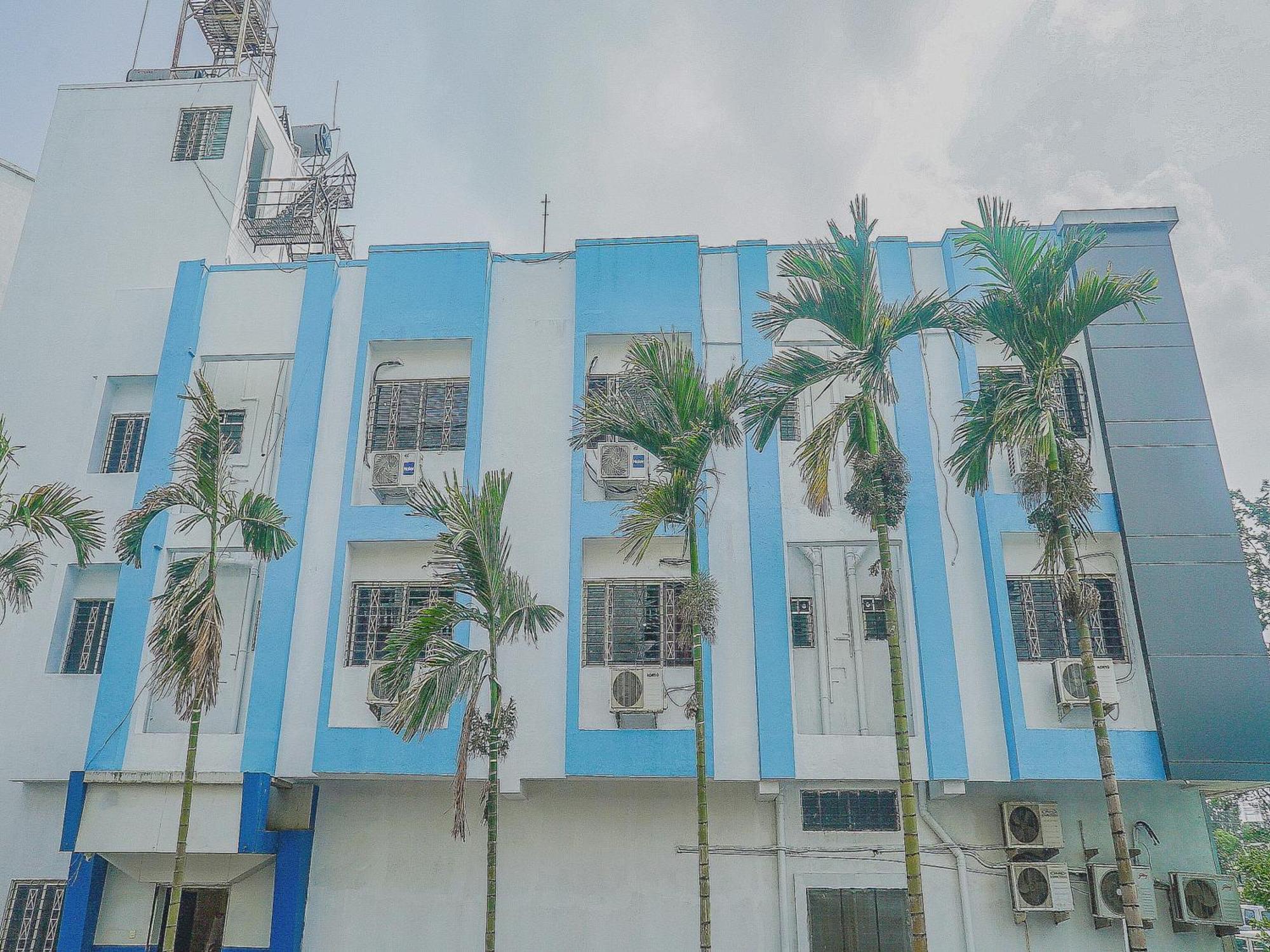 OYO 13583 Hotel Paradise Inn Talegaon Dabhade Buitenkant foto